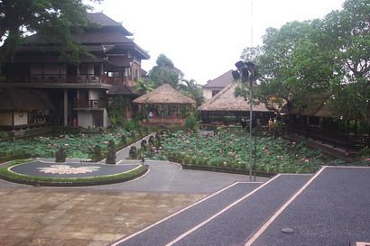 Cafe Lotus