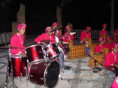 wayang musicians